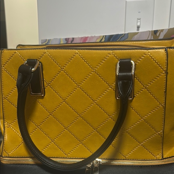 Handbags - Yellow/Mustard Quilted Handbag with Black Accents EUC